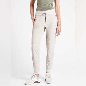Athleta Headlands Hybrid Trek Jogger Hiking Pants NWOT